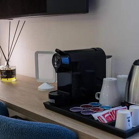 De Filippo 18 4* Неаполь