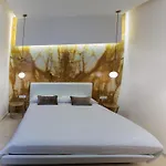 De Filippo 18 Pensionat 3*