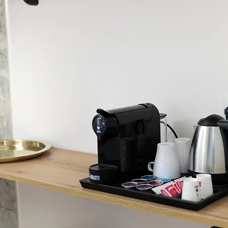 De Filippo 18 Napels