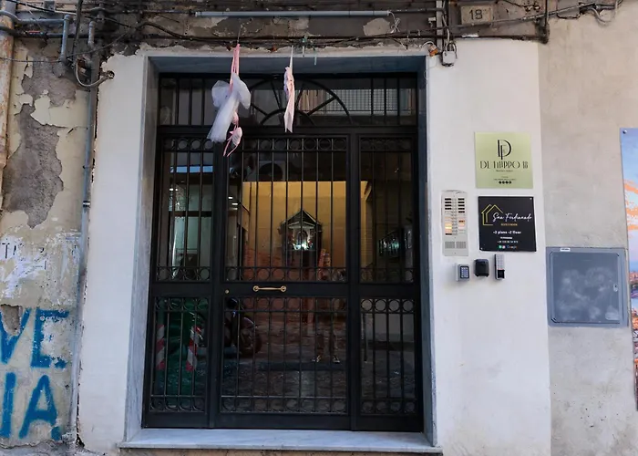 De Filippo 18 4* Napels