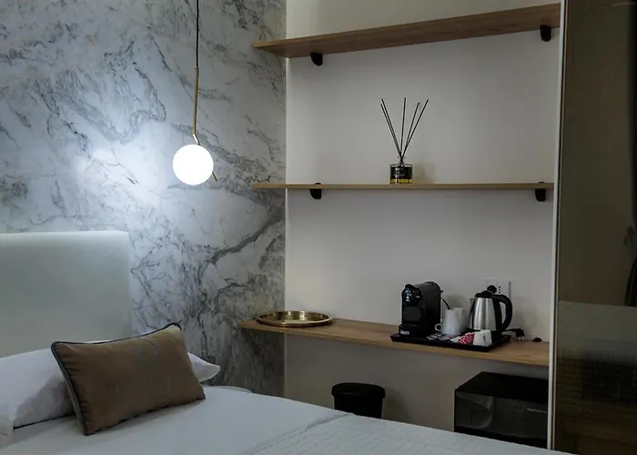 De Filippo 18 4* Napels